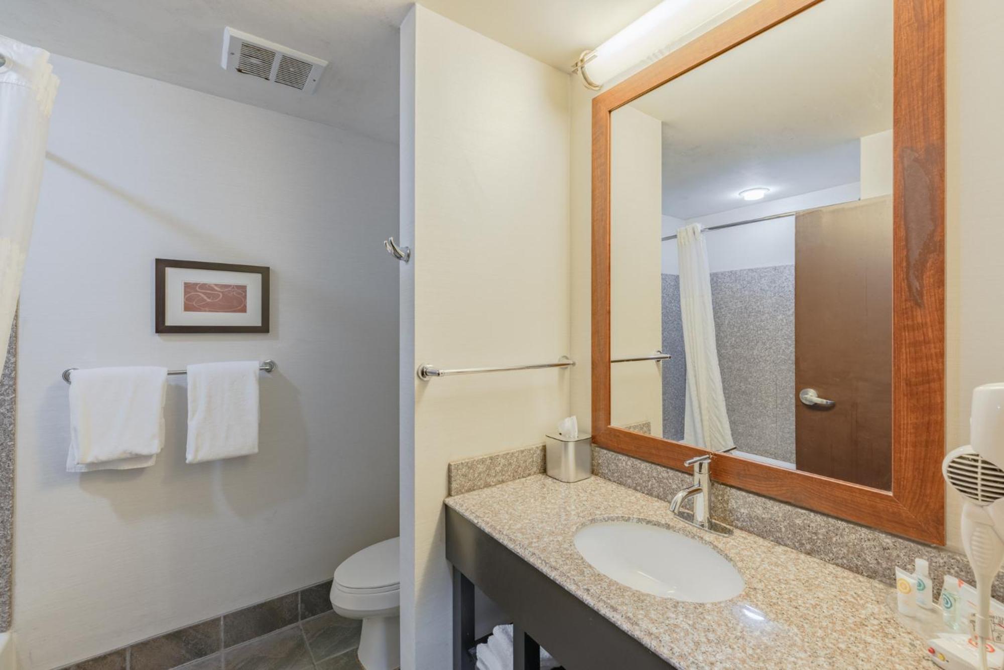 Comfort Suites Perrysburg - Toledo South Ngoại thất bức ảnh